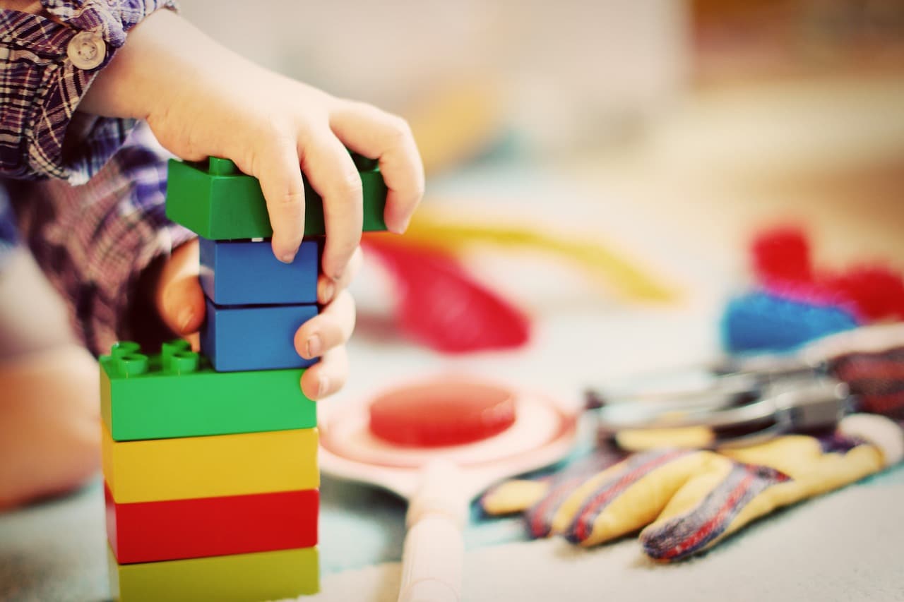 Pourquoi engager une agence de garde d’enfant à Vincennes ?