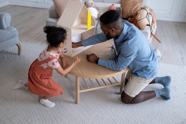 Pourquoi les loisirs créatifs sont-ils devenus un nouveau passe-temps pour les papas ?