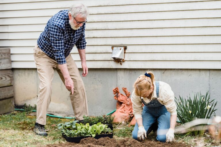 Comment impliquer Papa dans le jardinage en famille ?
