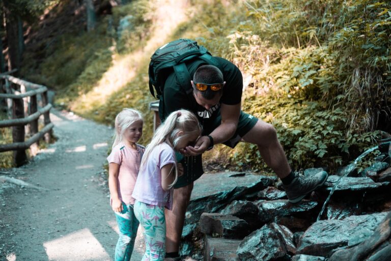 Comment papa peut-il tirer des leçons de vie en nature ?