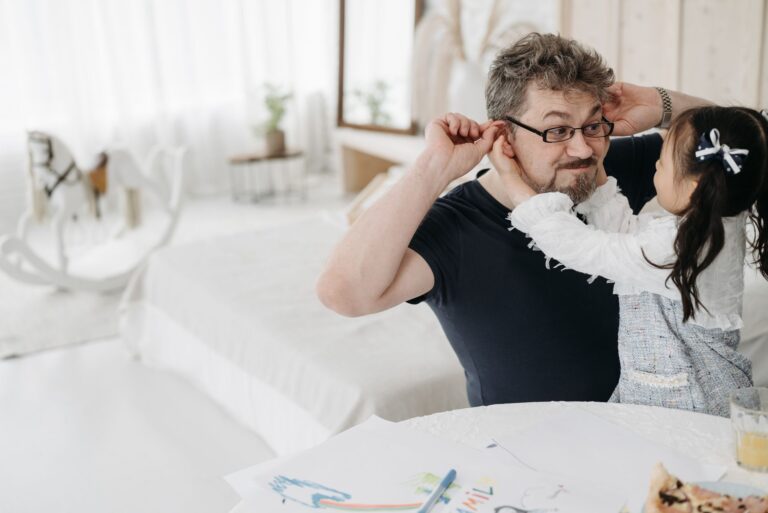Pourquoi les jeux de mots farfelus font-ils le bonheur de papa ?