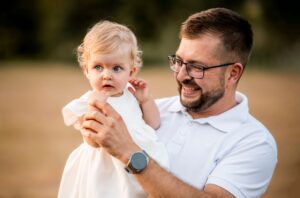 Pourquoi les papas sont-ils les rois des séances photo improbables ?