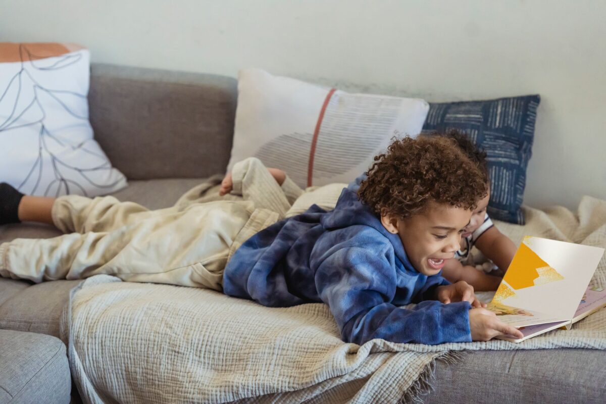 Après une année cadrée, l’enfant a besoin de vacances sans programme